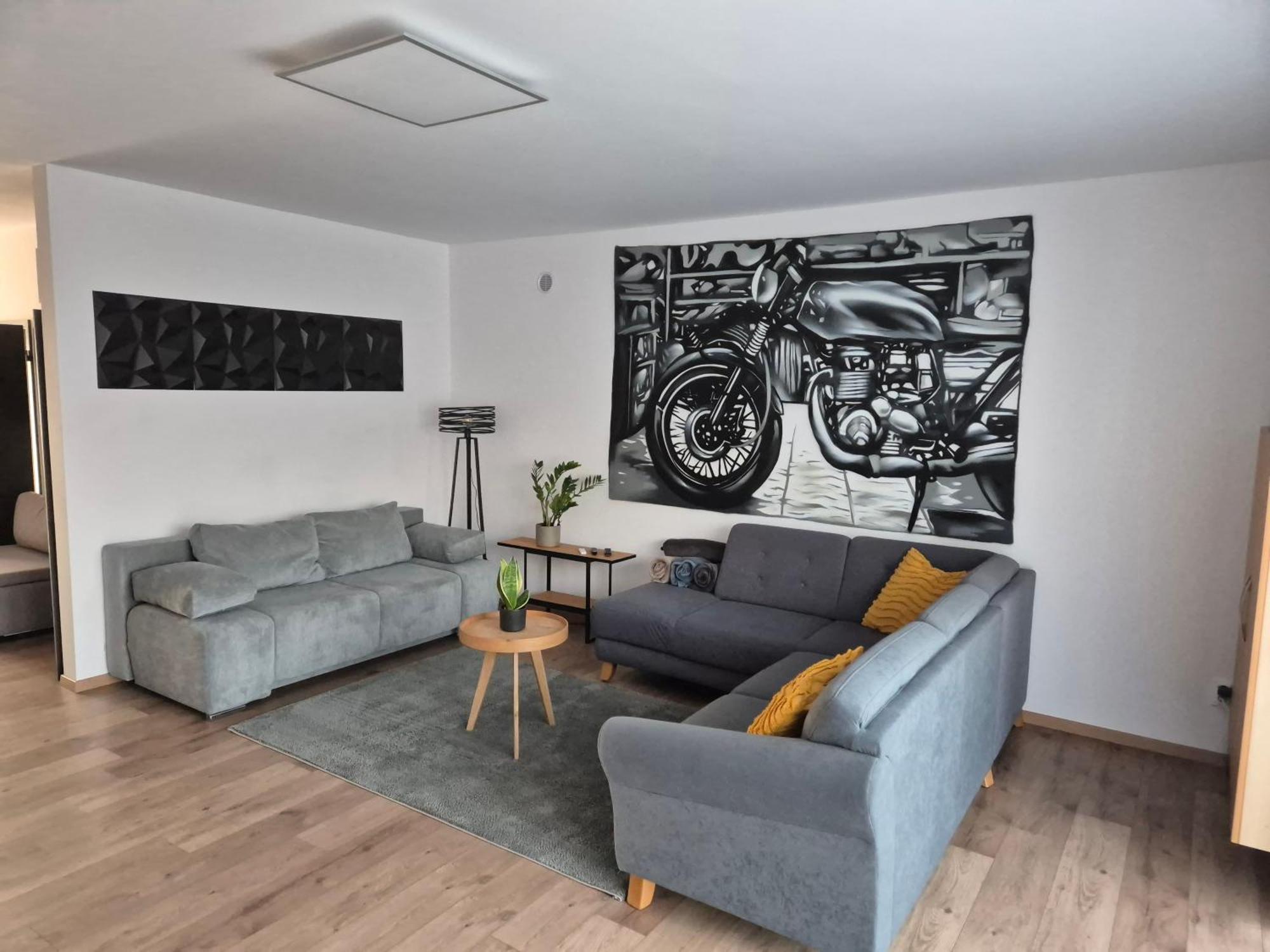 Toelgyes Apartmanhaz Szegedin Exterior foto